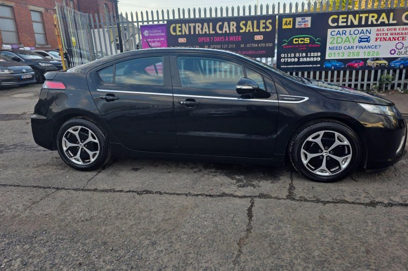 VAUXHALL AMPERA