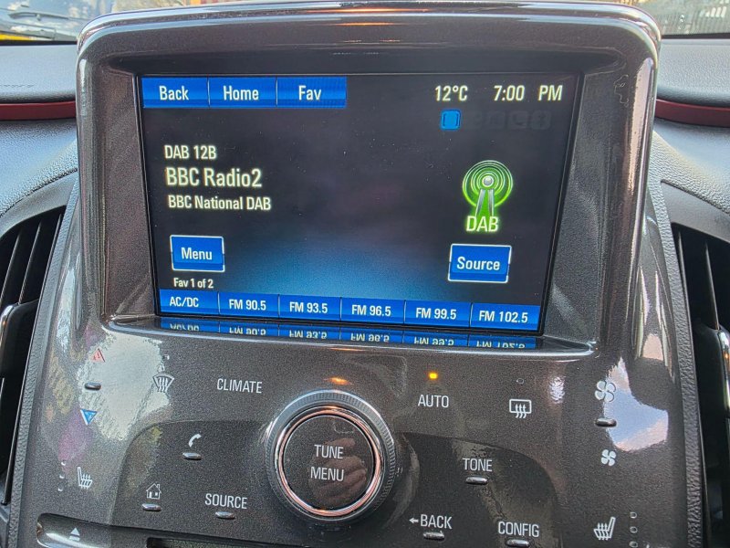 VAUXHALL AMPERA