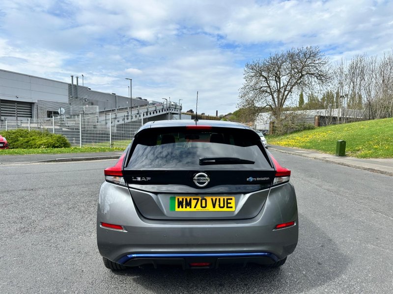 NISSAN LEAF