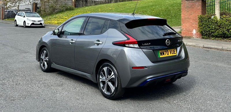 NISSAN LEAF