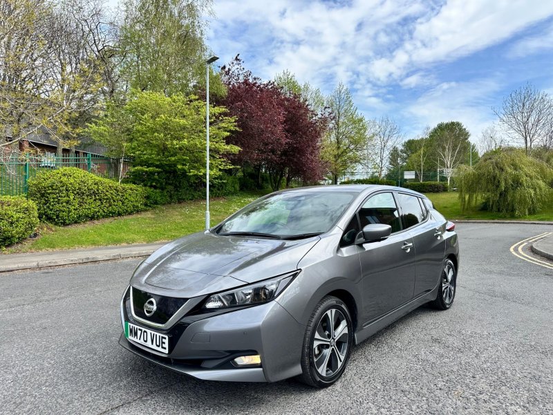 NISSAN LEAF