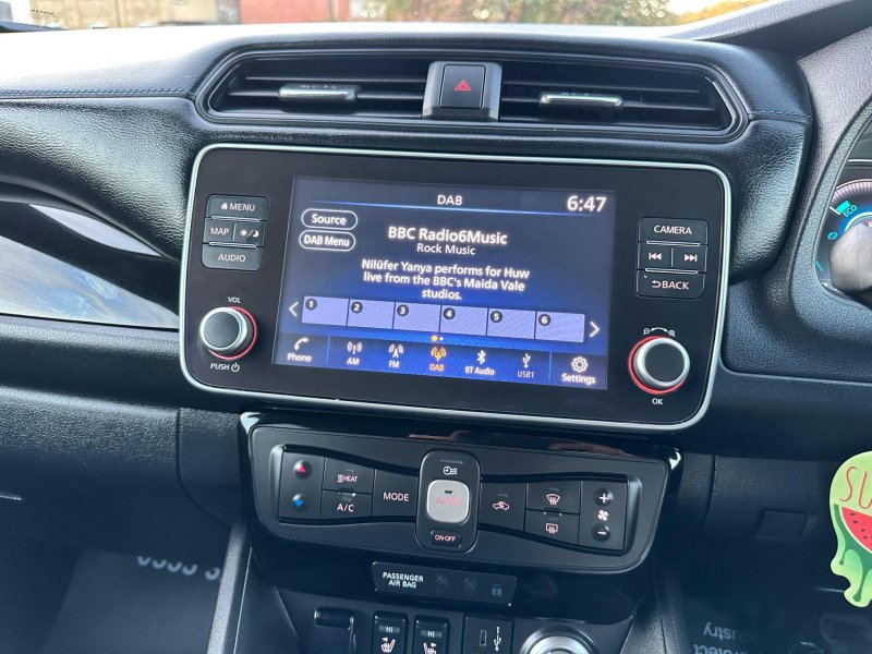 NISSAN LEAF