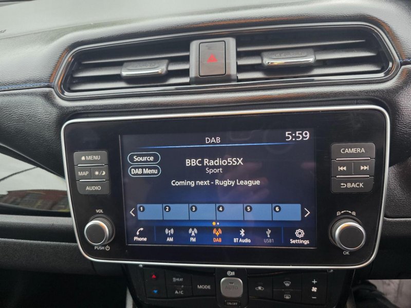 NISSAN LEAF