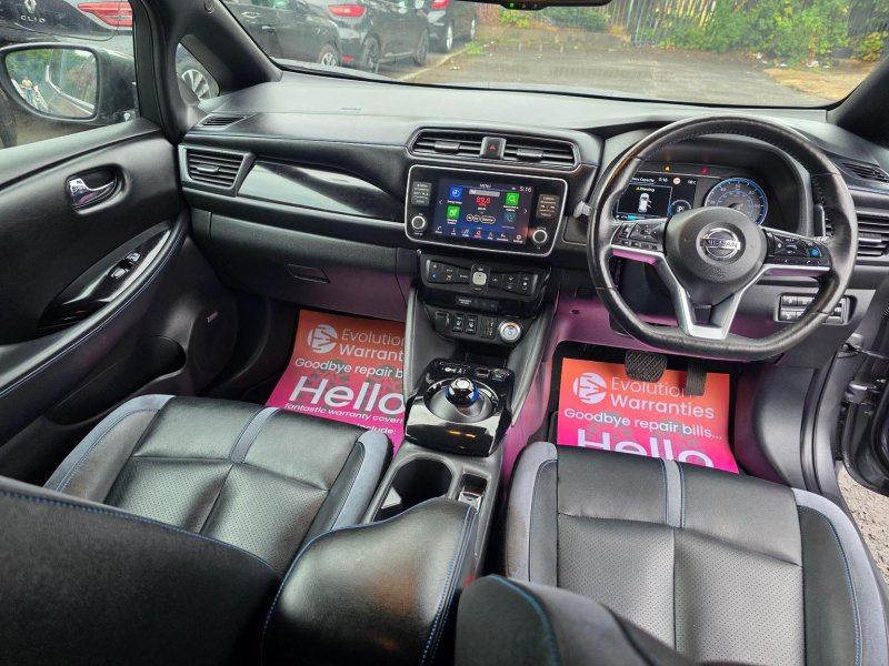 NISSAN LEAF