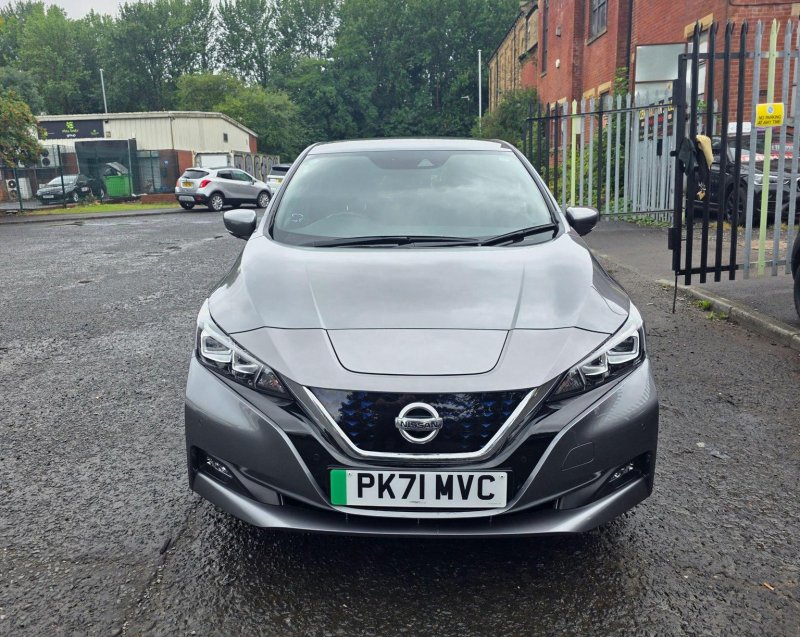 NISSAN LEAF